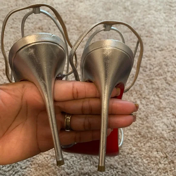 Christian Louboutin Youpiyou - Picture 7 of 9